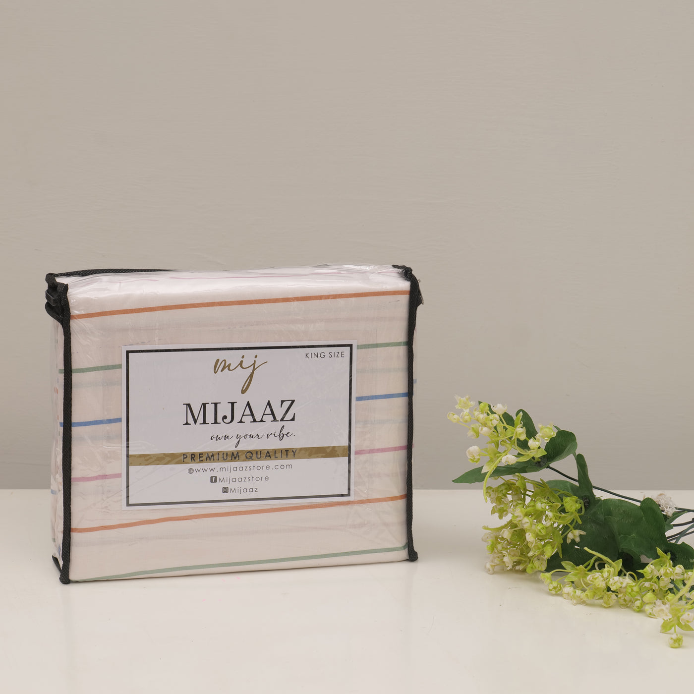 King size bedsheet with 2 pillow cases.