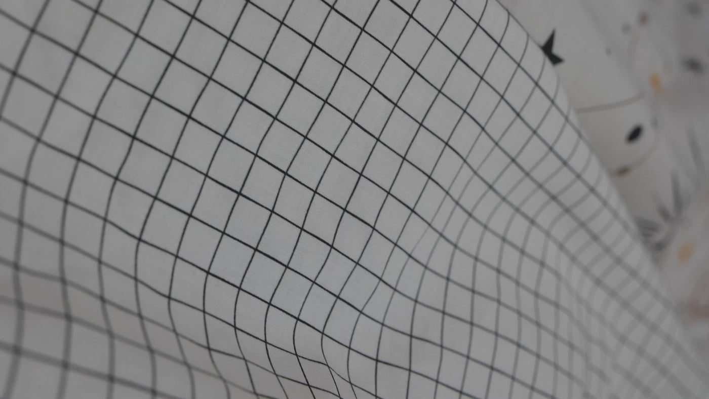 King size 260x280cm sateen bedsheet.